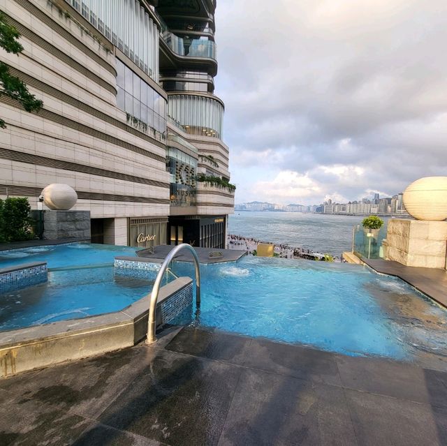 香港麗晶酒店，強勢歸來