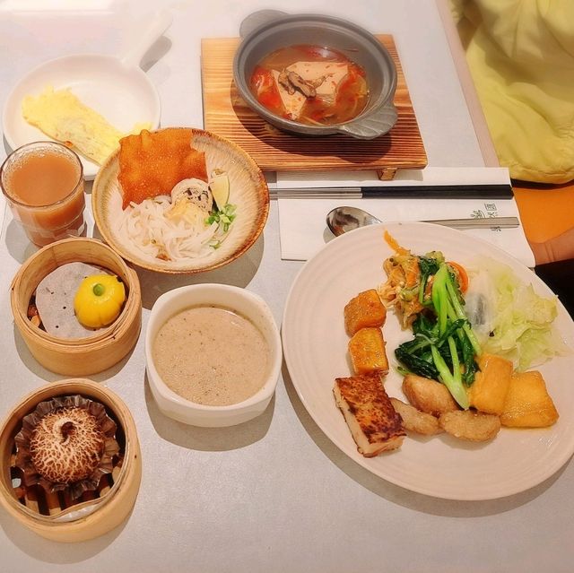 果然匯🥬果然很會，CNN推薦的多國蔬食buffet