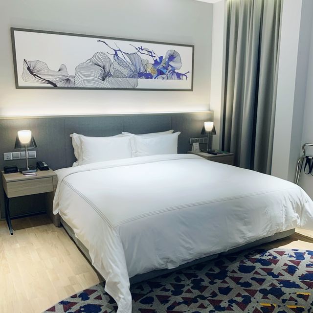 Amazing Suite king room at Capri Hotel JB