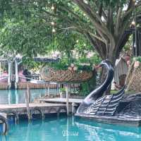 The Wild swans Café and Lake - คาเฟ่สวยนครปฐม