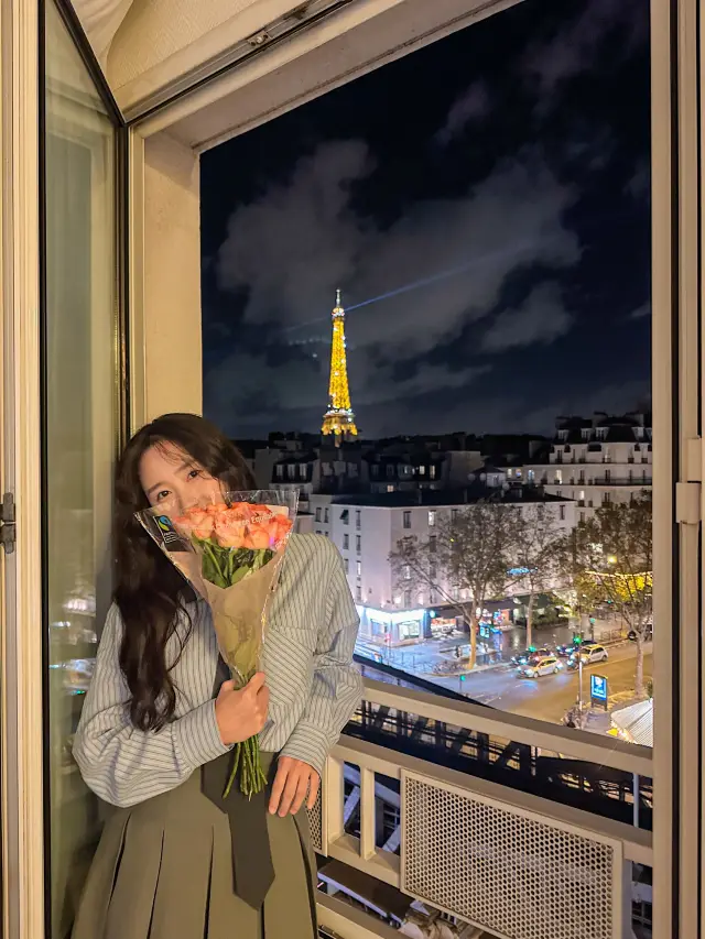에펠탑이 보이는 가성비 호텔! 시다틴 투어 에펠 파리