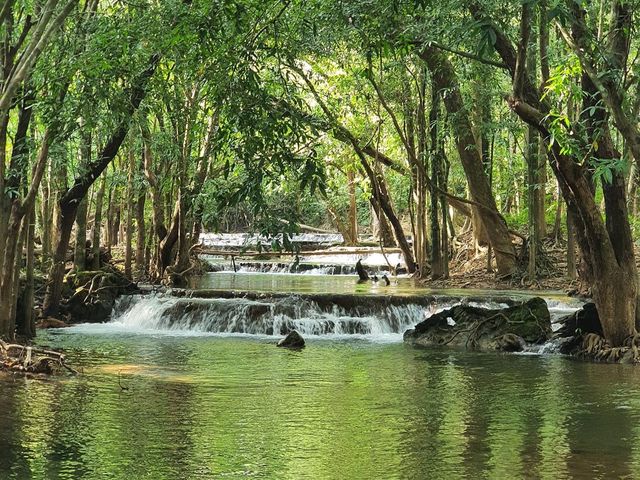 อุทยานแห่งชาติน้ำตกสี่ขีด