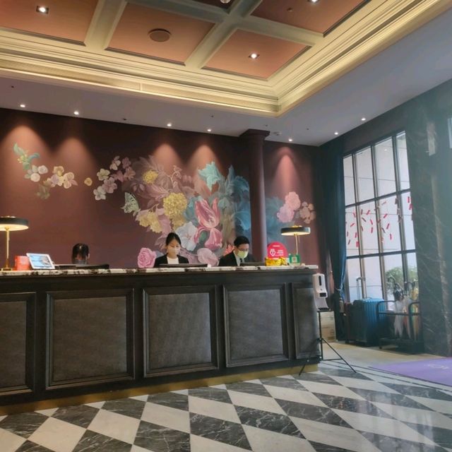 內湖凱旋酒店奇幻的愛麗絲夢遊仙境大廳