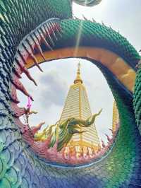 วัดพระธาตุหนองบัว วัดสวยคู่เมืองอุบลราชธานี
