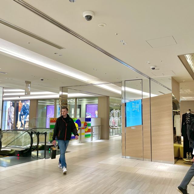 긴자 최대 규모 쇼핑몰 "긴자식스"에서 쇼핑하기🛍