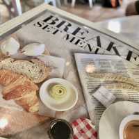 คาเฟ่ที่ไอติมอร่อย หน้าตาดี ที่สุด, พัทยา