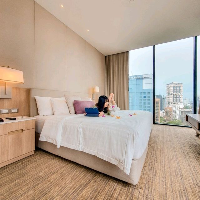 นอนชิลๆ ชมวิวเมืองปังๆ ที่ Skyview Hotel Bangkok