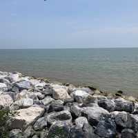 Rusamelae Beach 