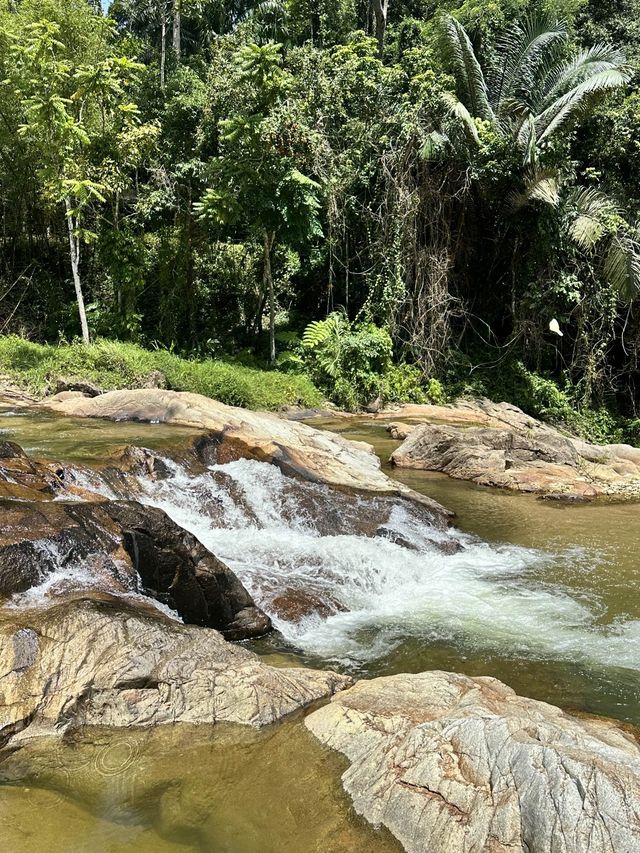 เที่ยวชมน้ำตกเขาช่อง ตรัง 💦 เที่ยวชมน้ำตกเขาช่อง ตรัง 💦