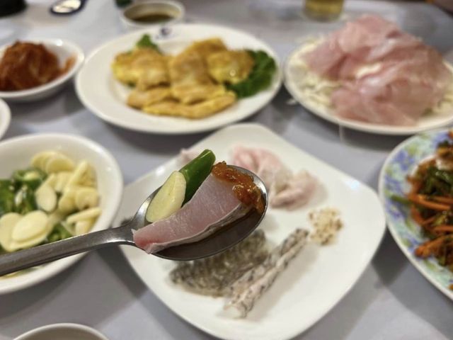 목포8미 대표음식 민어회를 코스로 즐기는 영란횟집!