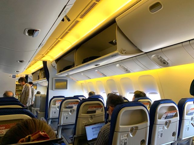 東京　東京観光　羽田ー新千歳　ANA便でフライトを満喫！