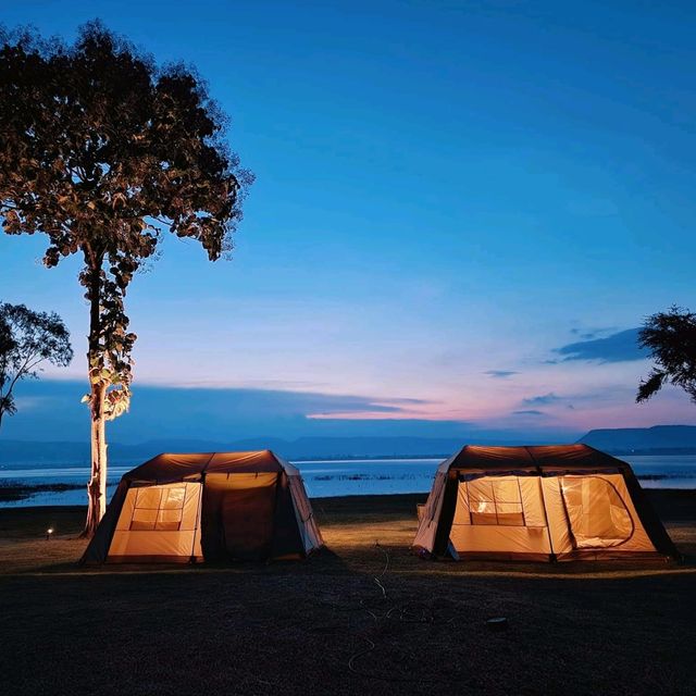 ลานกาง​เต็นท์​วิวสวย