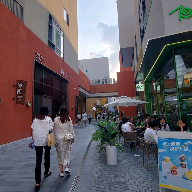 勁多食肆嘅深業上城 勁多食肆嘅深業上城