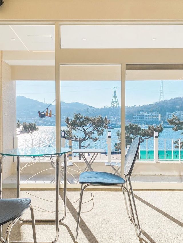 뚜벅이도 편리한 여수 뷰맛집 카페 🌊