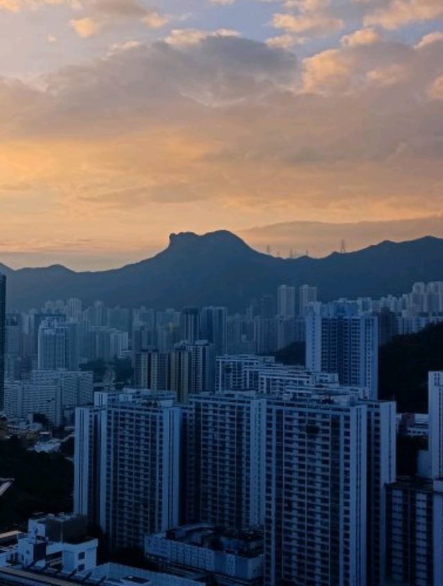 黃昏下的【平山】,果然與衆不同,好靚呀!