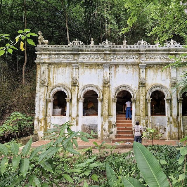Wat Pha Lat 