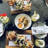 【バリ】大人贅沢なアフタヌーンティーなら”Veranda Lounge and Bar“