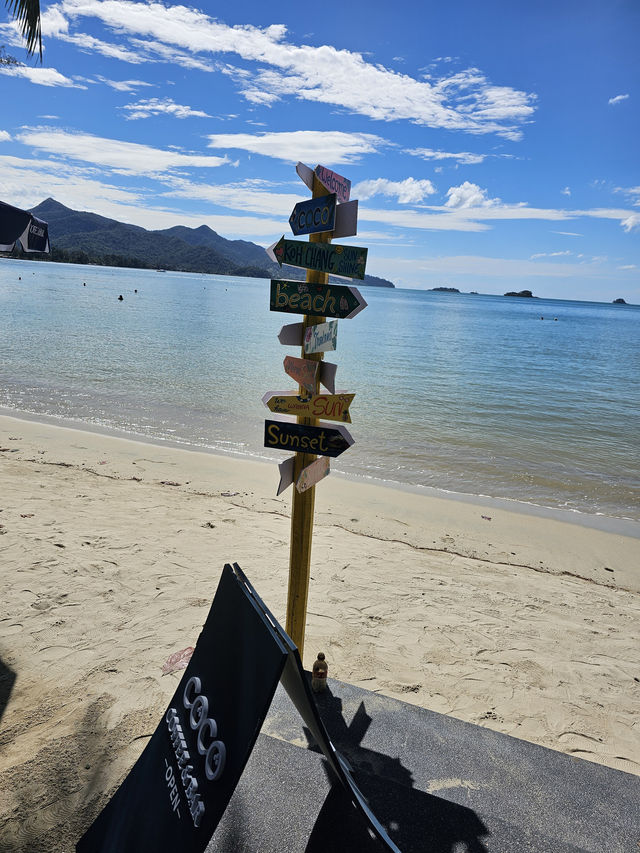  “Coco coffee and bar” เกาะช้าง