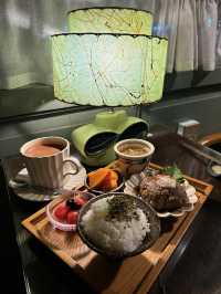 走進時光隧道的Cafe