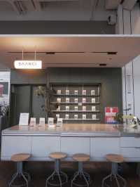 深圳海邊咖啡店，環境棒但咖啡和食物敷衍了事 