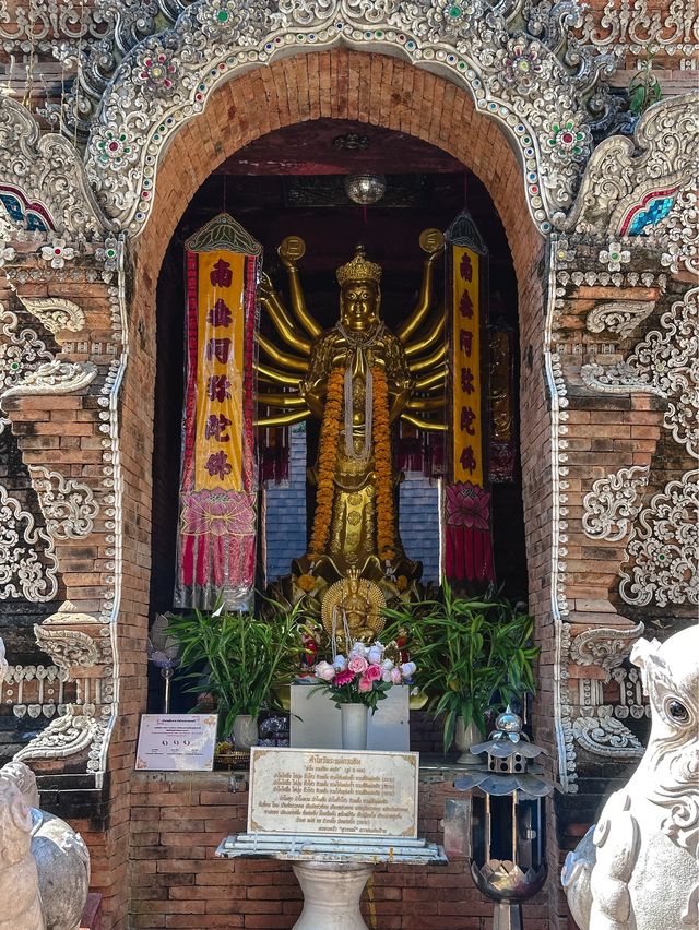 ขอพรความรัก การเงิน การเงิน ที่วัดโลกโมฬี เชียงใหม่