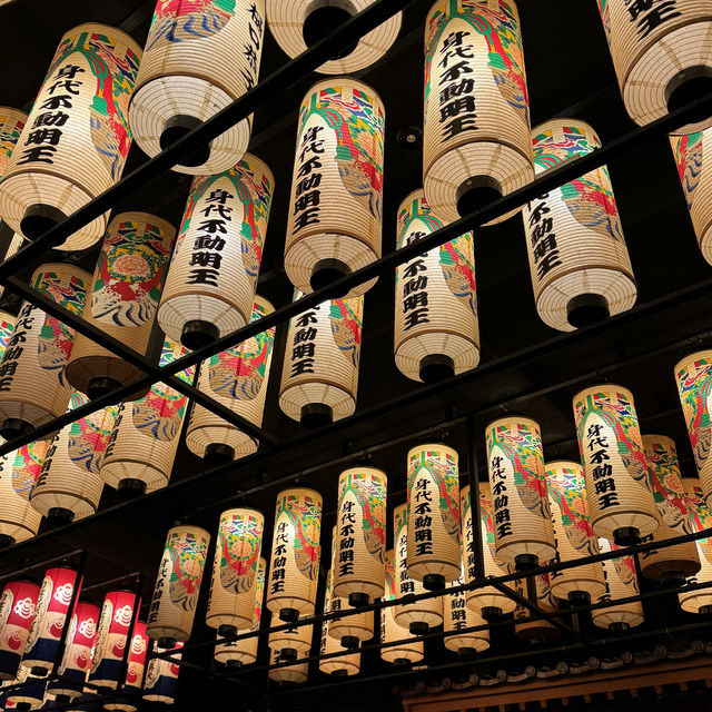 商店街裡的神社《大須商店街神社》