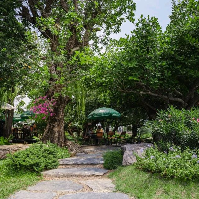 คาเฟ่สุดร่มรื่น ท่ามกลางสวนสวย ระยอง