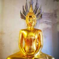 ภายในวิหารเขียน วัดป่าโมกวรวิหาร จ.อ่างทอง