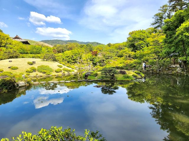 Isuien Garden and Neiraku Museum