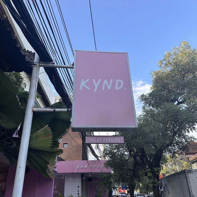 【インドネシア/バリ】名前入りの美味しいアサイーボウルが食べれる人気店「KYND COMMUNITY SEMINYAK」