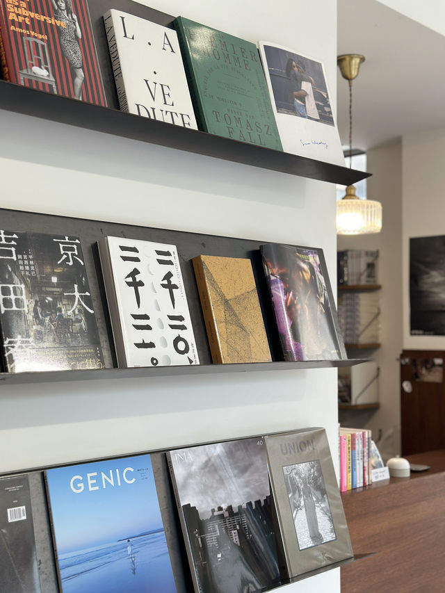 Taipei : Moom bookshop ร้านหนังสือตามไอดอล