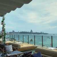 Pattaya Sea View Hotel ที่พักสุดชิล ริมหาดพัทยา