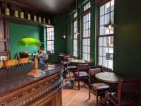 迪化街西藥房古洋樓的茶酒館：WOSOM Teahouse & Bar
