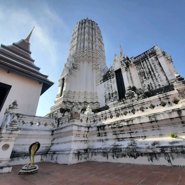 วัดพุทไธสวรรย์ ตำนานแห่งสำนักดาบ