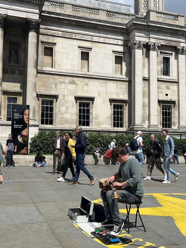 런던 여행 필수 코스인 이 곳!