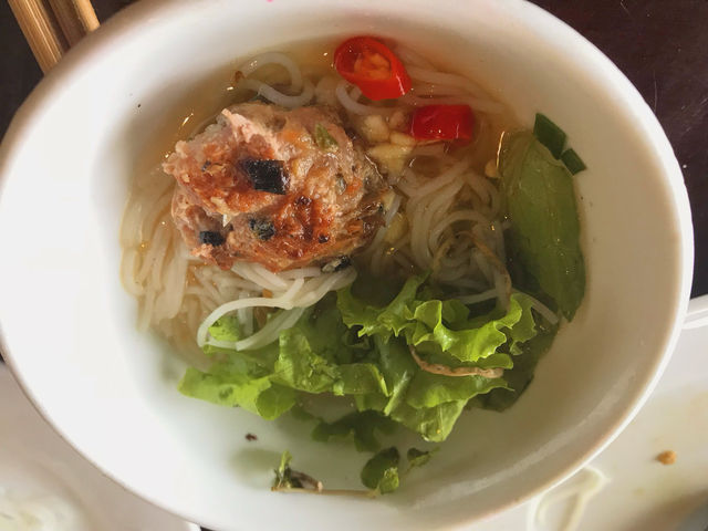 베트남 - 다낭 마담란 맛집 추천 다낭 한강 산책코스까지!