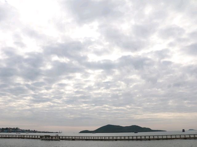 ท่าเทียบเรือ เกาะขาม