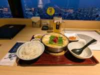 日本東京-在31F高空美景享用就州牛腸鍋：蟻月