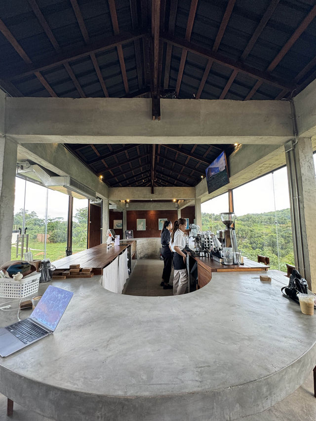 TASANA คาเฟ่น้องใหม่กลางหุบเขา 🏞️☁️