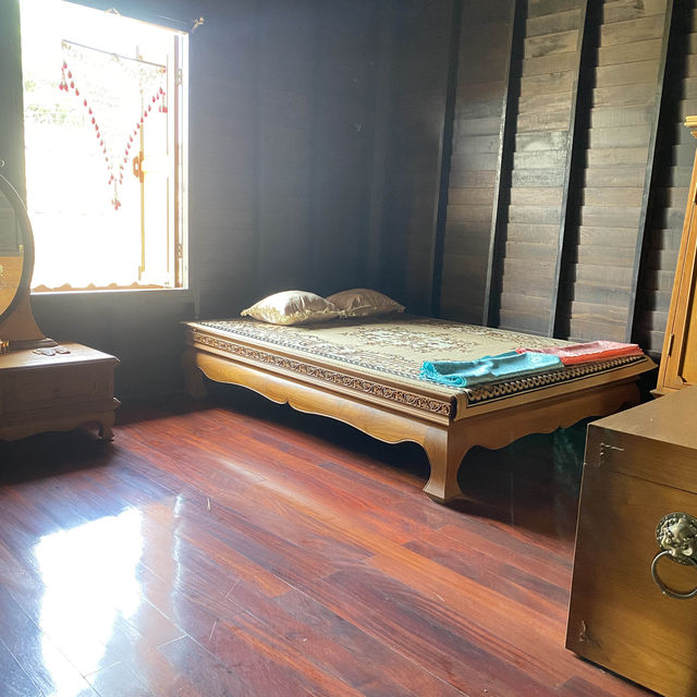 บ้านจำลองท้าวเทพกระษัตรี – ท้าวศรีสุนทร