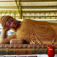 วัดที่พระแม่กวนอิมองค์ใหญ่มากกกกก 