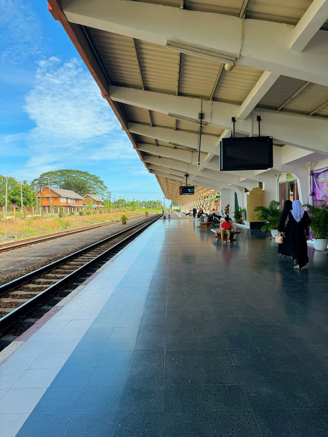 นั่งรถไฟไปหาดใหญ่กับขบวน448 ท้องถิ่น