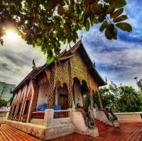 วัดจามเทวี สักการะสุวรรณจังโกฎเจดีย์  