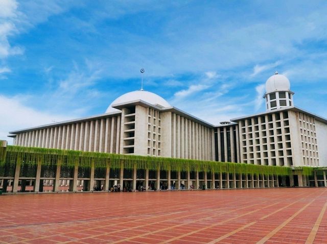 Visit Istiqlal Mosque