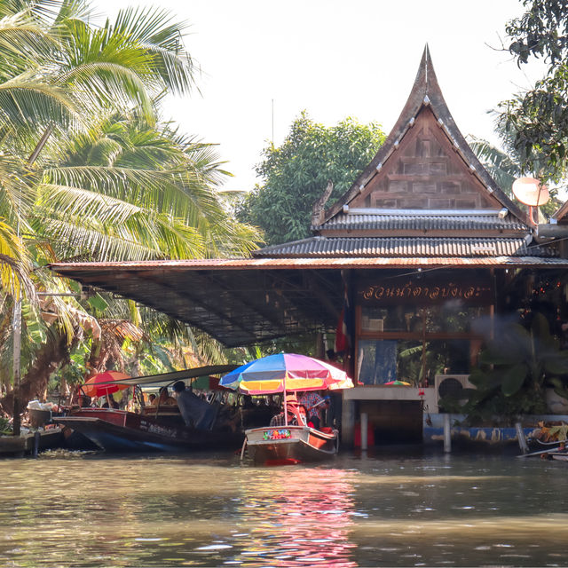 รีวิว ตลาดน้ำดำเนินสะดวก ล่องเรือชมตลาด
