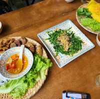 넓고 쾌적한 나트랑 시내 인기 1등 맛집 , ' 씀모이 가든 ' 
