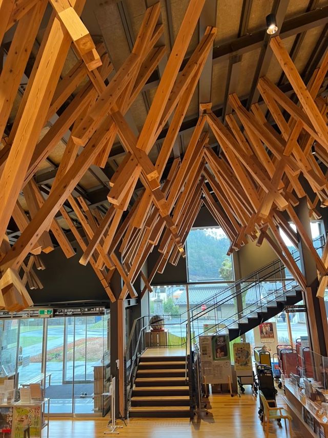 高知 / 阿健吾さんデザインの図書館