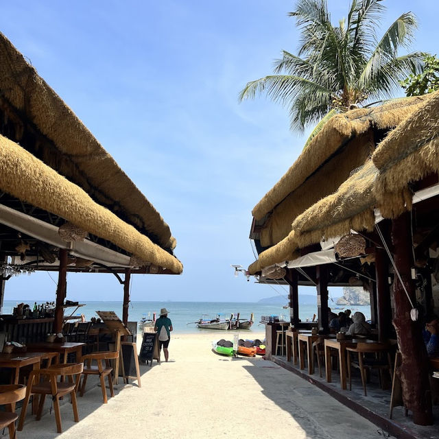 📍 หาดไร่เลย์