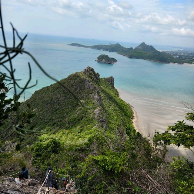 สายเหนื่อย ที่เขาล้อมหมวก จ.ประจวบคีรีขันธ์