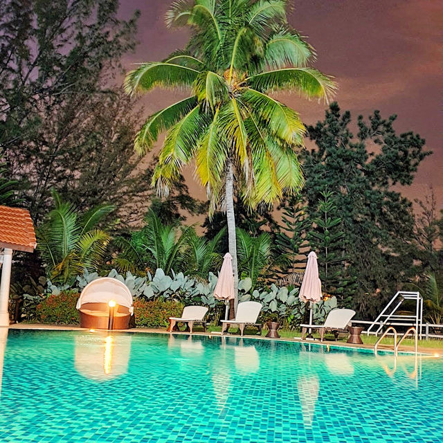 🇲🇾Find Your Paradise at Palm Garden Hotel